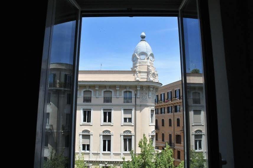Sotto Il Sole Di Roma Bed & Breakfast Exterior photo